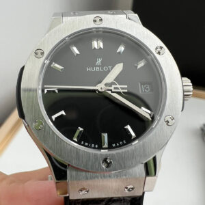 Hublot Classic Fusion 33MM Quartz HB Factory Black Strap Replica Watch